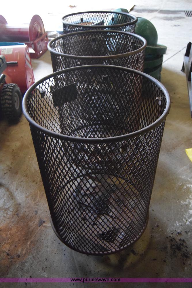 image for item BE9558 Assorted trash cans