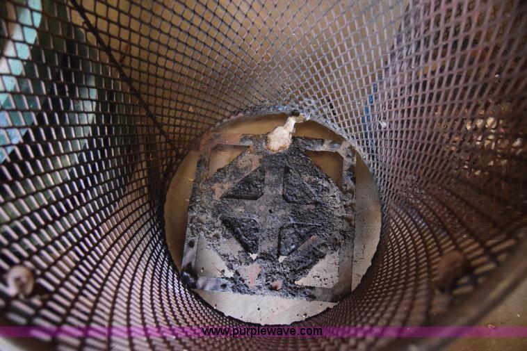 image for item BE9558 Assorted trash cans