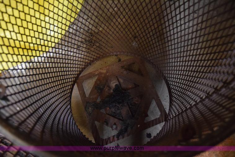 image for item BE9558 Assorted trash cans