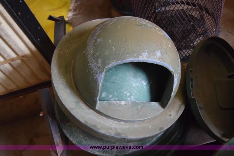 image for item BE9558 Assorted trash cans