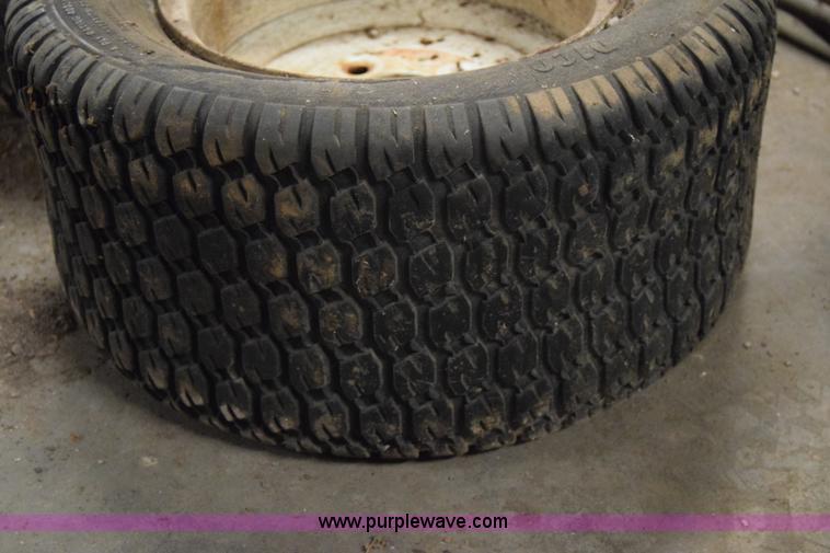 image for item BE9560 Assorted lawn and garden equipment