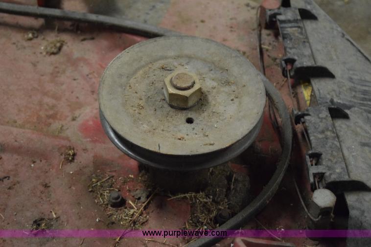 image for item BE9560 Assorted lawn and garden equipment