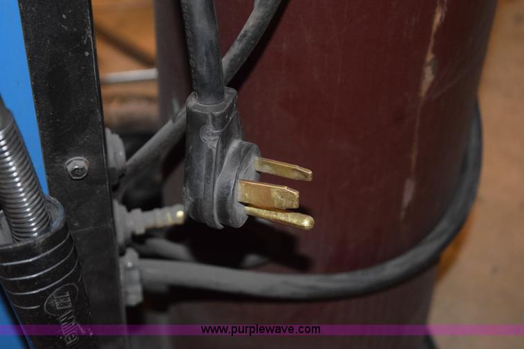 image for item BG9939 Miller 210 wire welder