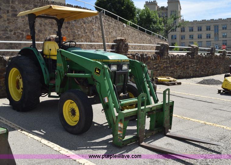 image for item BI9424 John Deere 5200 tractor