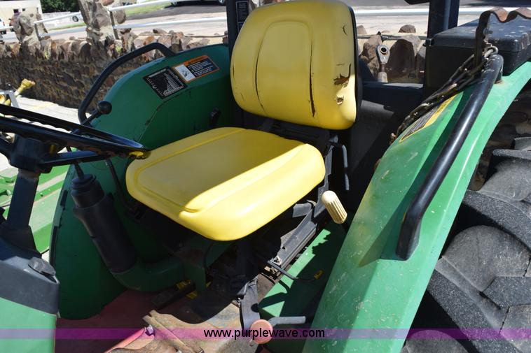 image for item BI9424 John Deere 5200 tractor