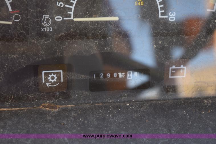 image for item BI9424 John Deere 5200 tractor