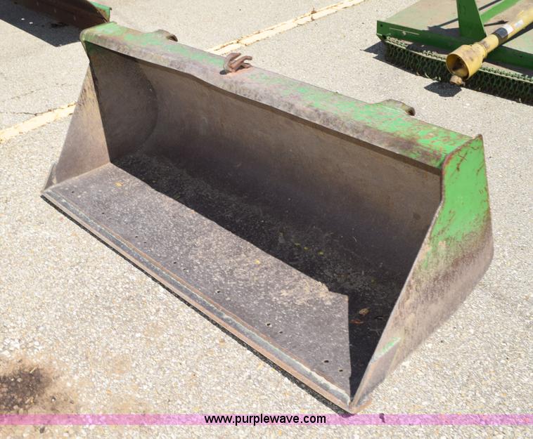 image for item BI9424 John Deere 5200 tractor