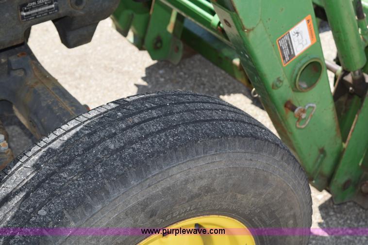 image for item BI9424 John Deere 5200 tractor