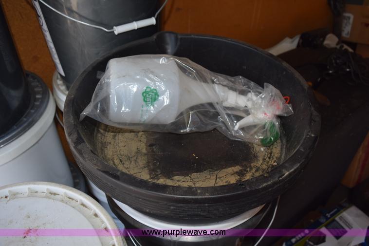 image for item BI9442 (14) assorted five gallon buckets of potting soil