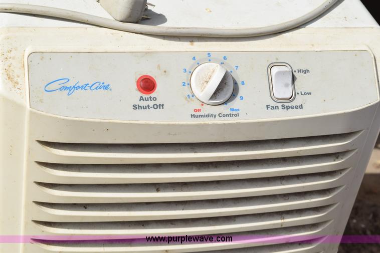 image for item BI9446 (3) assorted humidifiers and dehumidifiers