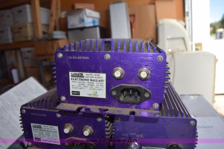 image for item BI9447 Assorted grow lights and equipment