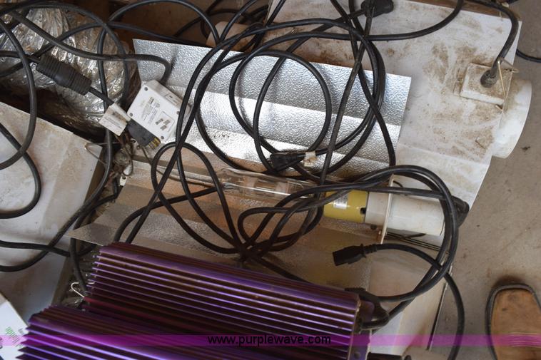 image for item BI9447 Assorted grow lights and equipment