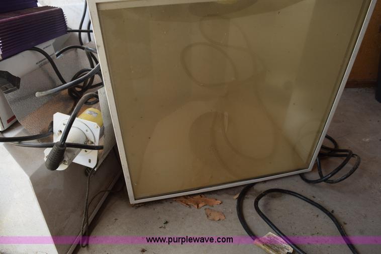 image for item BI9447 Assorted grow lights and equipment
