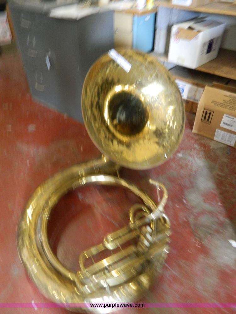 image for item BJ9073 Tuba
