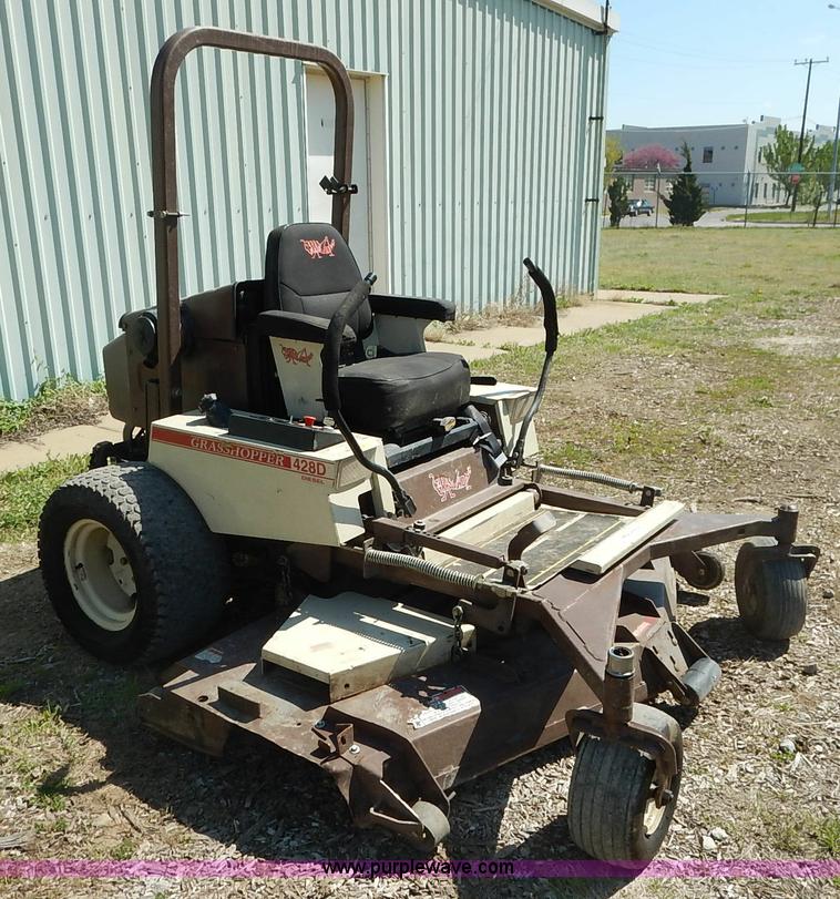 image for item BJ9647 2007 Grasshopper 428D ZTR lawn mower