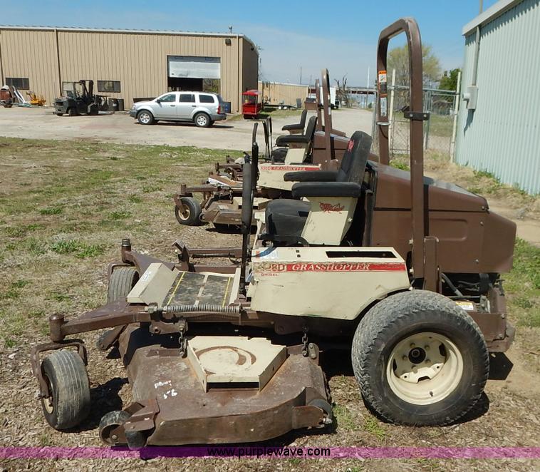 image for item BJ9647 2007 Grasshopper 428D ZTR lawn mower