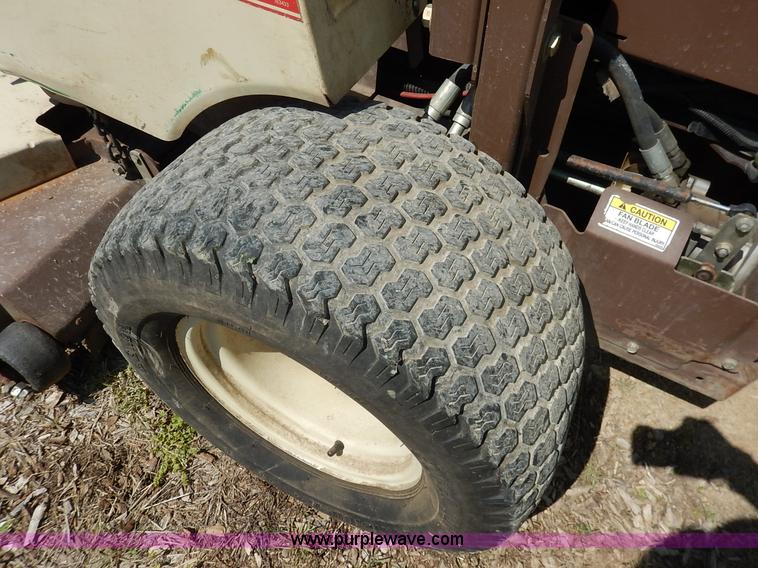 image for item BJ9647 2007 Grasshopper 428D ZTR lawn mower