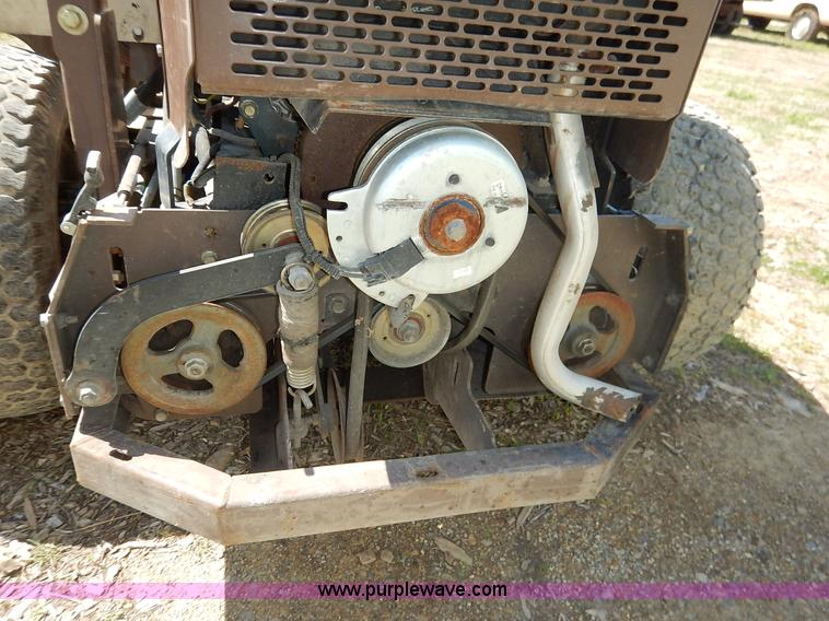 image for item BJ9647 2007 Grasshopper 428D ZTR lawn mower