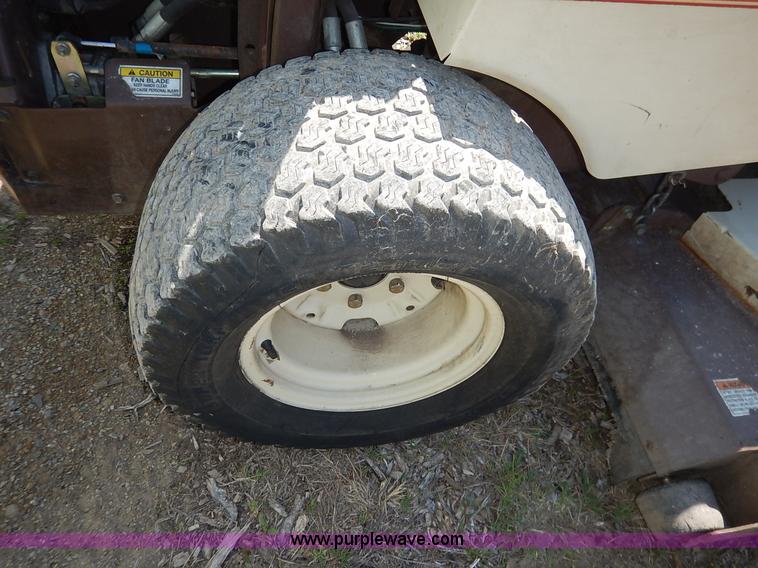 image for item BJ9647 2007 Grasshopper 428D ZTR lawn mower