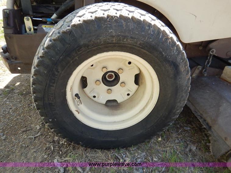 image for item BJ9647 2007 Grasshopper 428D ZTR lawn mower