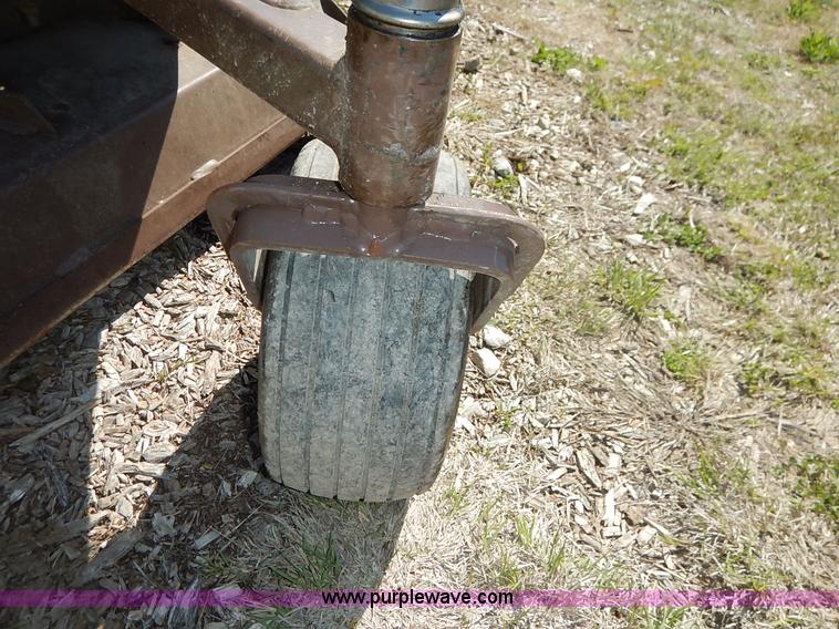 image for item BJ9647 2007 Grasshopper 428D ZTR lawn mower