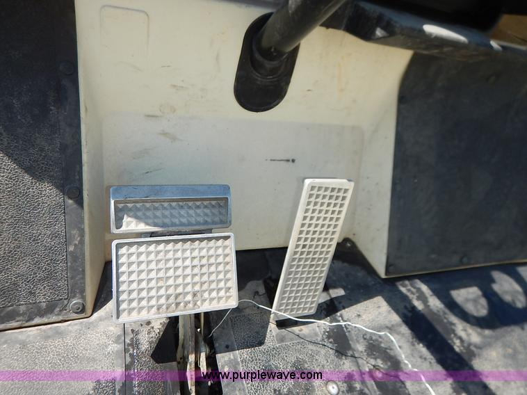 image for item BJ9648 Yamaha golf cart