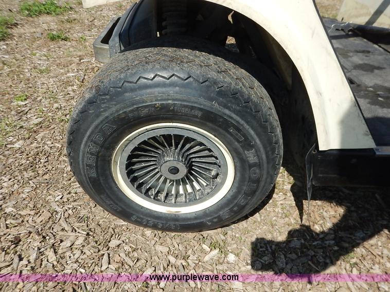 image for item BJ9648 Yamaha golf cart