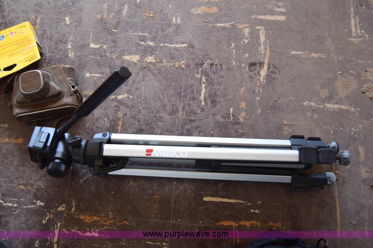 image for item BM9880 Assorted electronics