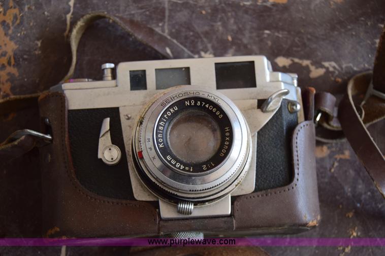 image for item BM9880 Assorted electronics