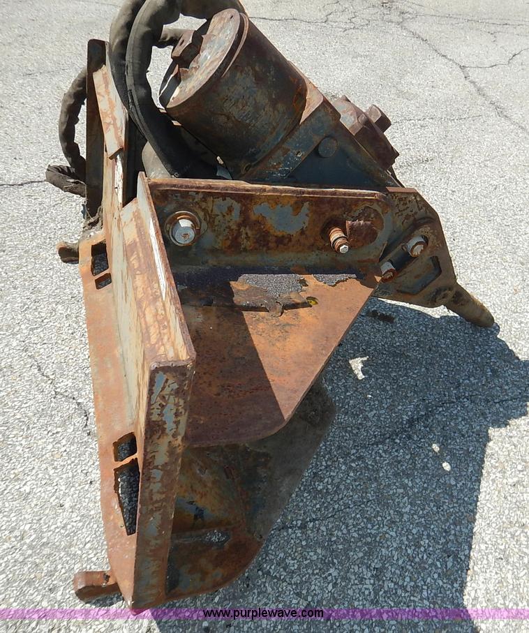 Bobcat jack hammer skid steer attachment in Lenexa, KS Item BO9952