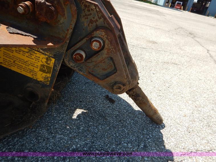 Bobcat jack hammer skid steer attachment in Lenexa, KS Item BO9952