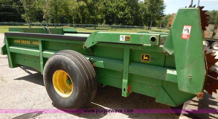 image for item BO9964 John Deere 455  manure spreader