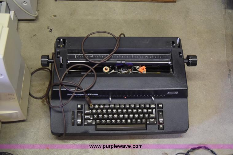 image for item BP9008 Assorted electronics