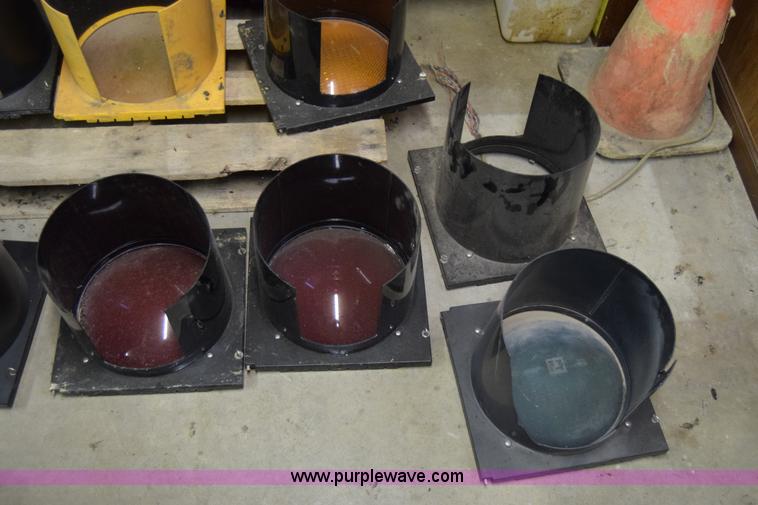 image for item BP9009 (20) stoplight covers
