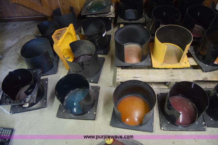 image for item BP9009 (20) stoplight covers