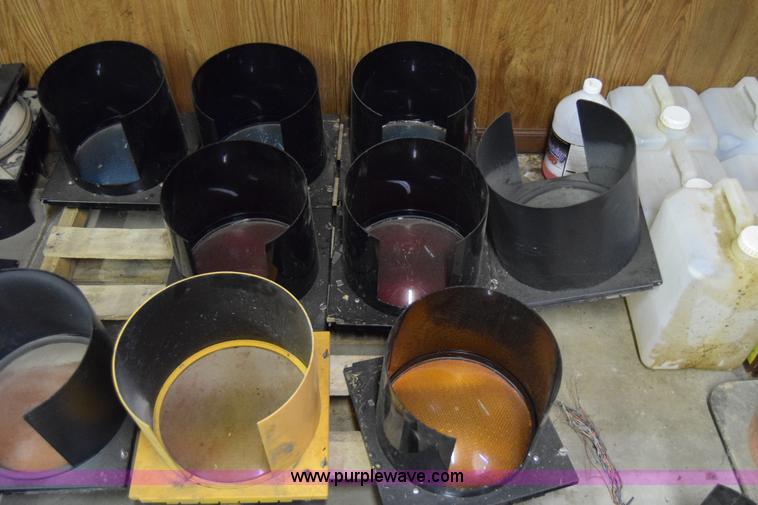 image for item BP9009 (20) stoplight covers