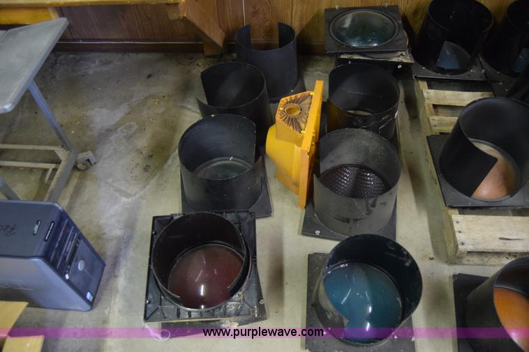 image for item BP9009 (20) stoplight covers