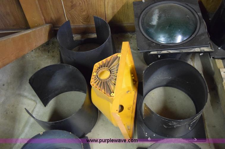 image for item BP9009 (20) stoplight covers