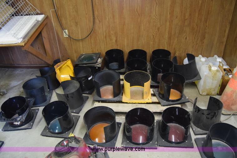 image for item BP9009 (20) stoplight covers