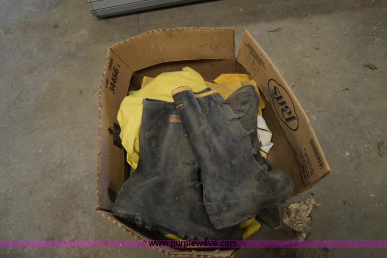 image for item BP9015 Assorted items