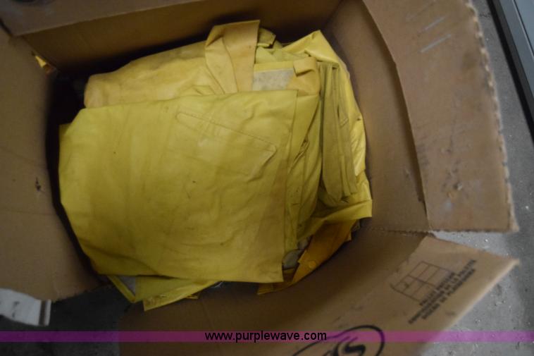 image for item BP9015 Assorted items