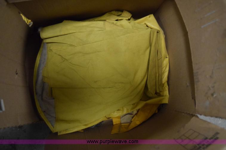 image for item BP9015 Assorted items