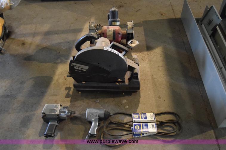 image for item BP9017 Assorted tools