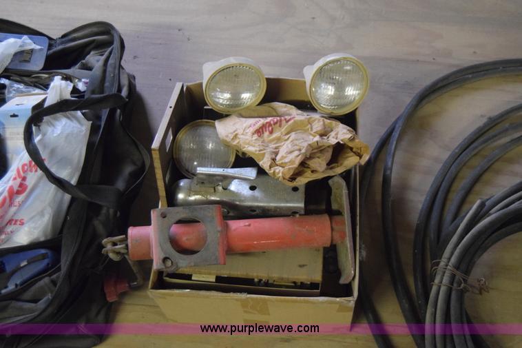 image for item BP9025 Assorted tools