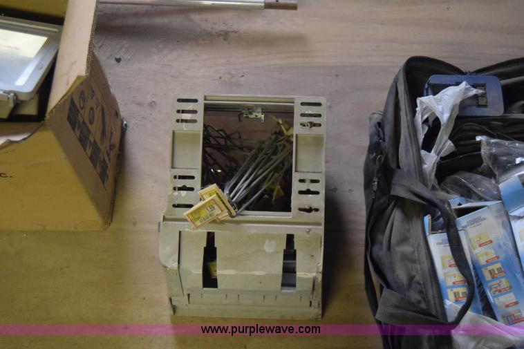 image for item BP9025 Assorted tools