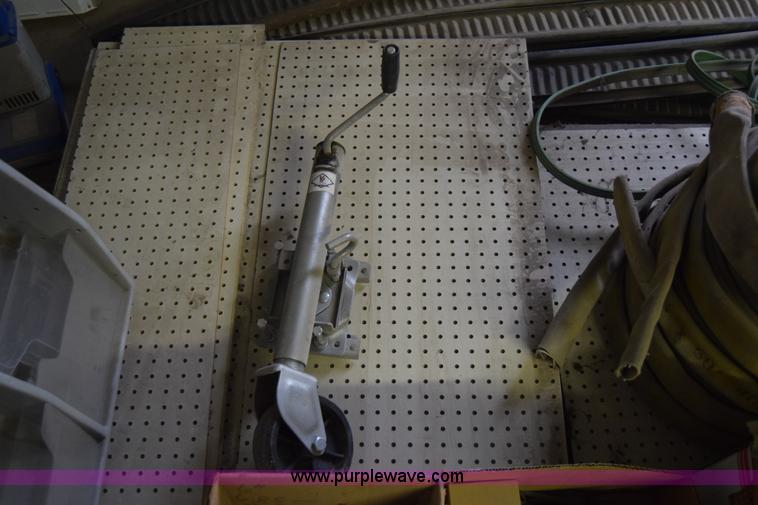 image for item BP9025 Assorted tools