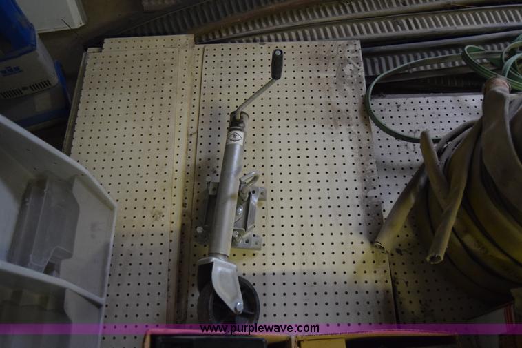 image for item BP9025 Assorted tools