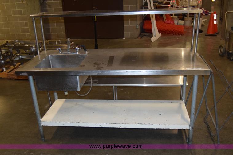 image for item BQ9517 Assorted restaurant equipment
