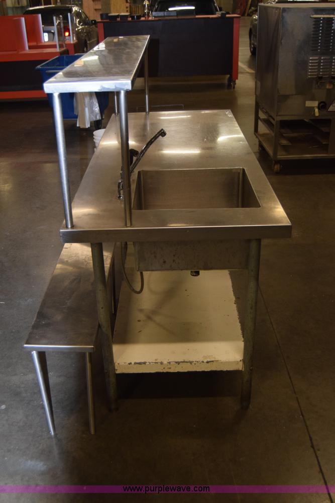 image for item BQ9517 Assorted restaurant equipment