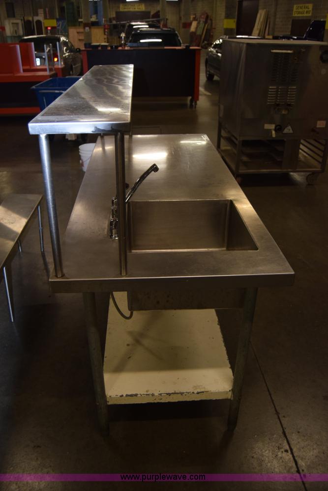 image for item BQ9517 Assorted restaurant equipment